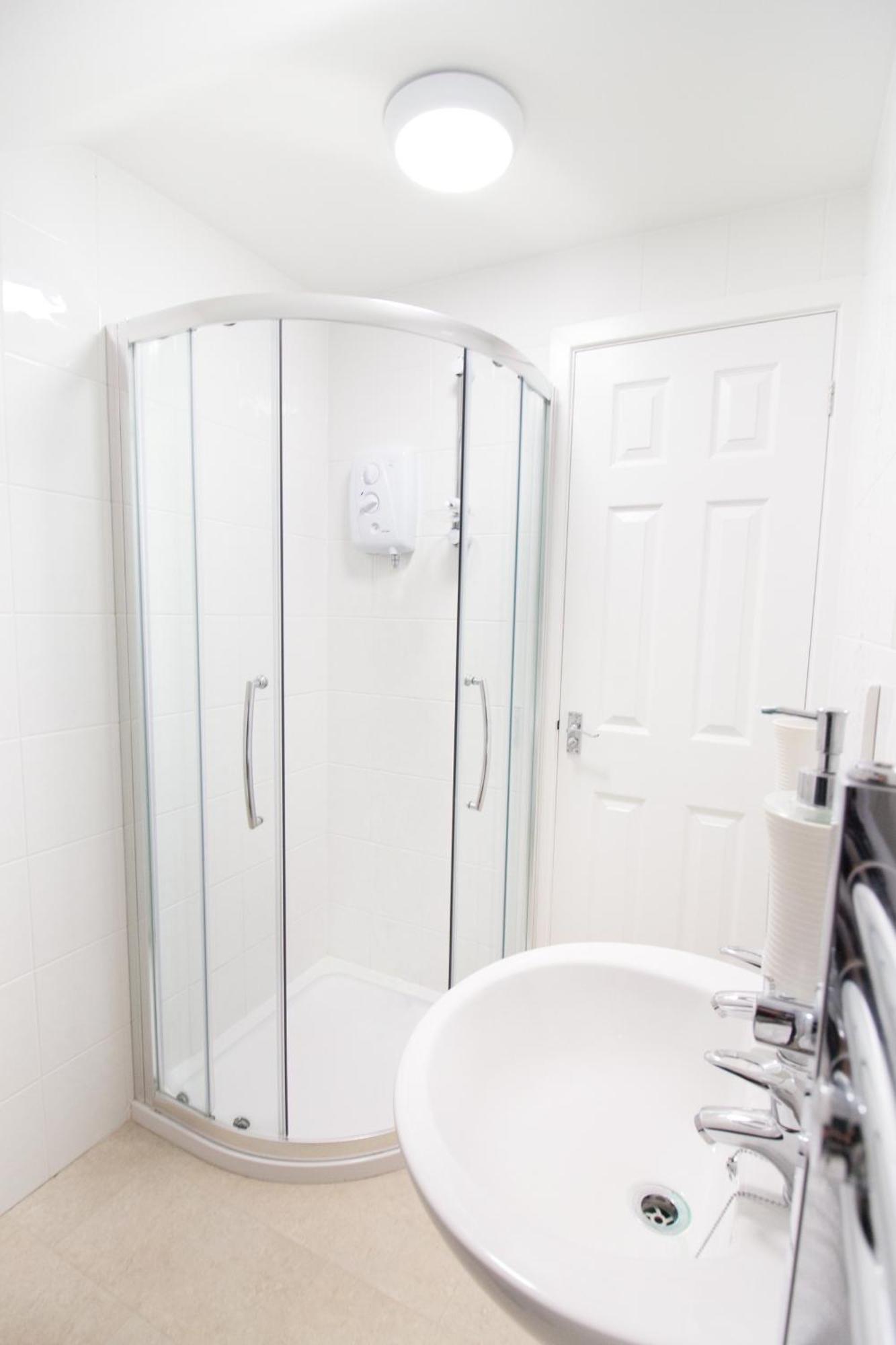 Seaview Holidays - Salterns Village Room photo